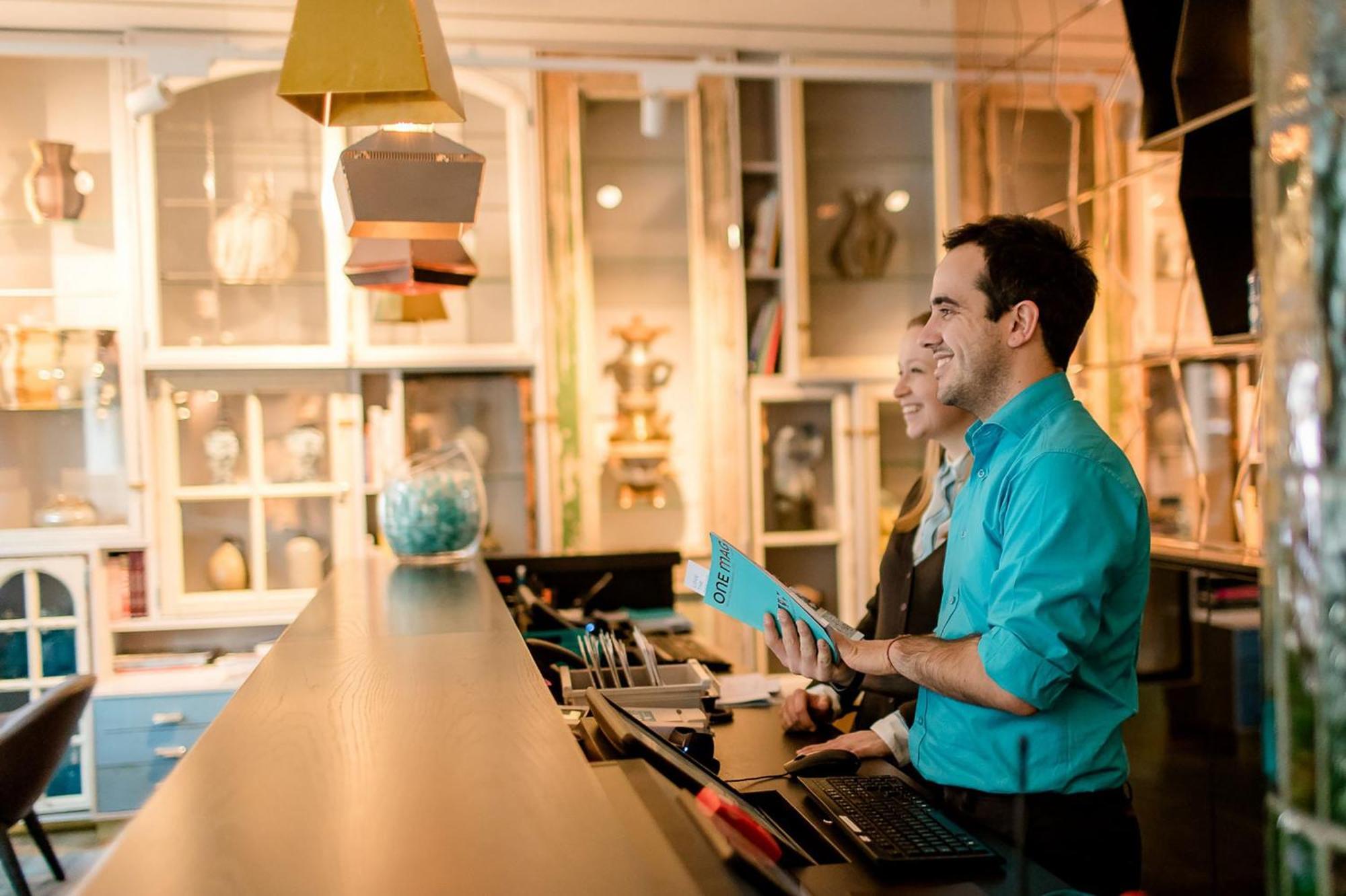 Motel One Amsterdam-Waterlooplein Esterno foto
