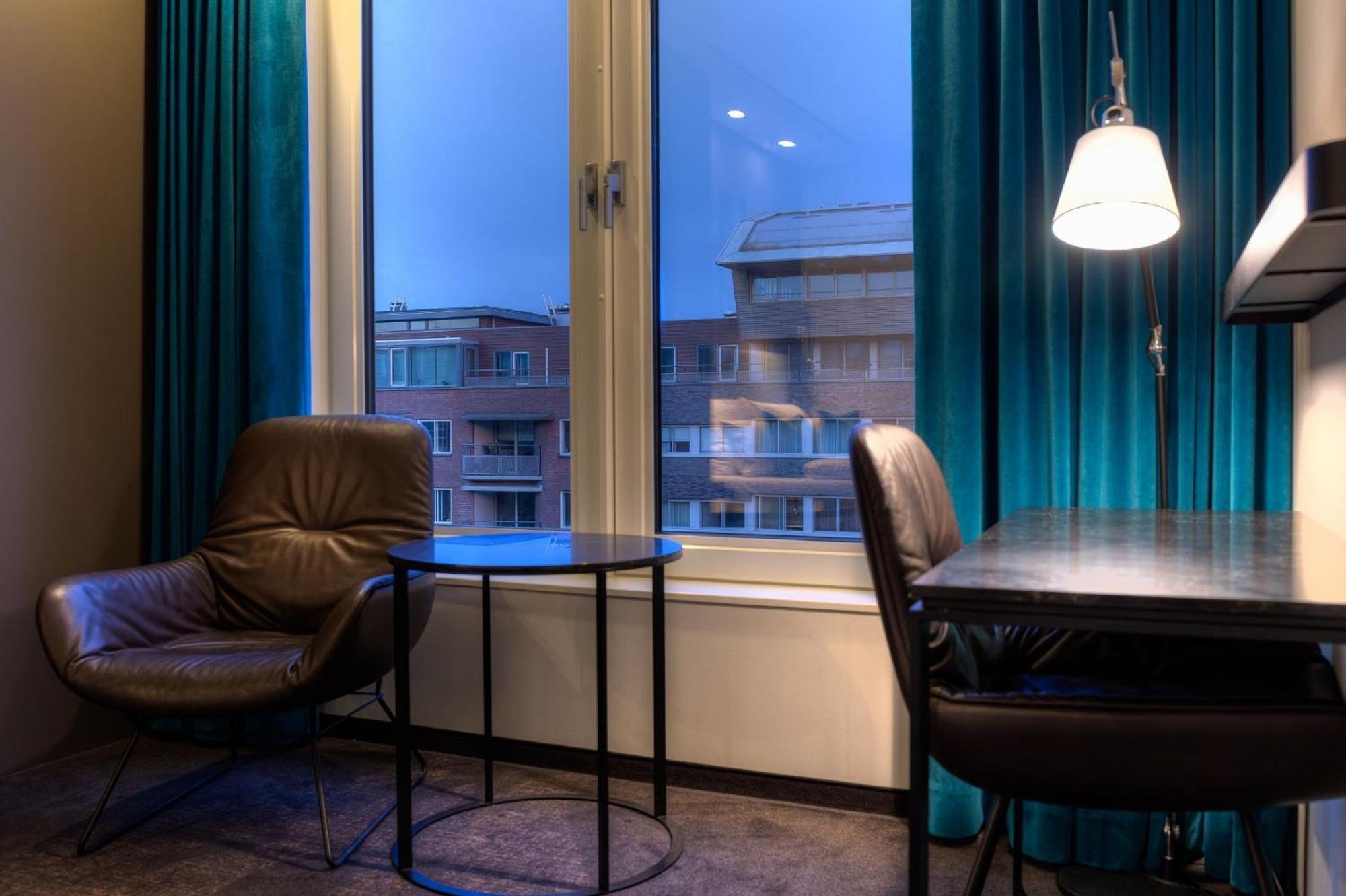 Motel One Amsterdam-Waterlooplein Esterno foto