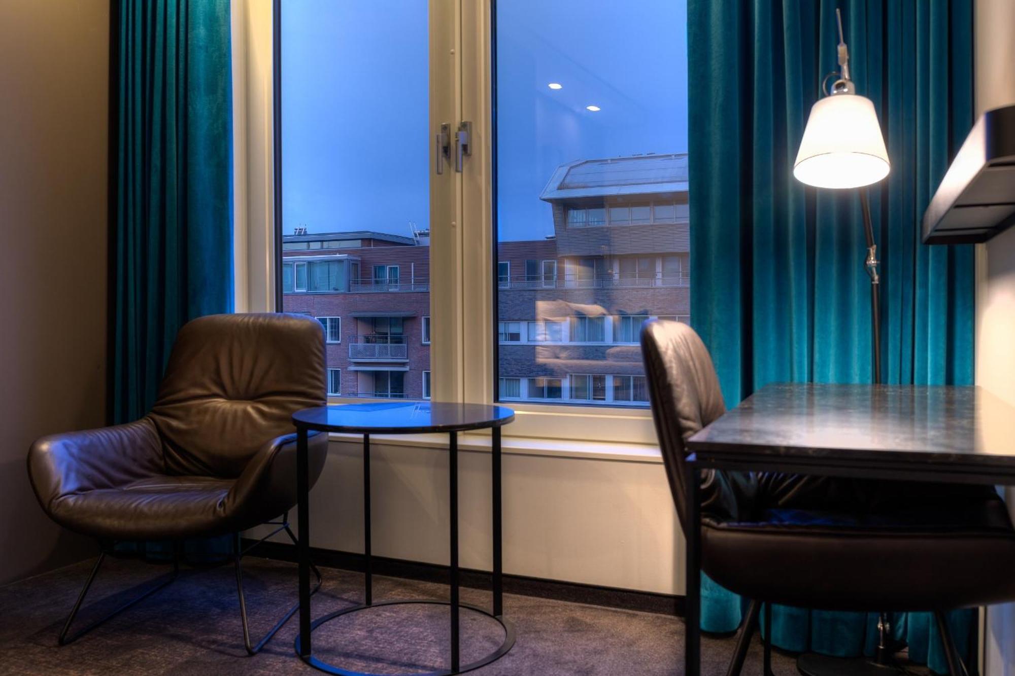 Motel One Amsterdam-Waterlooplein Esterno foto